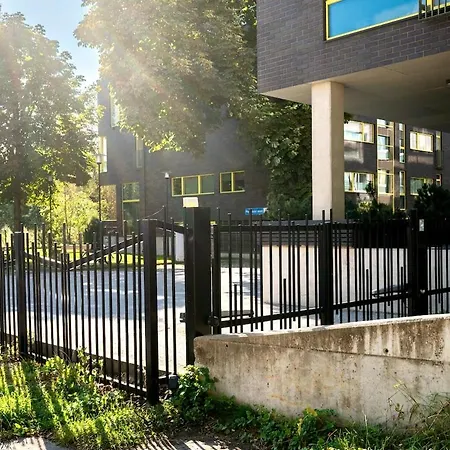 Apartman 2br, Parking Included, Wi-fi, Next To Old Town