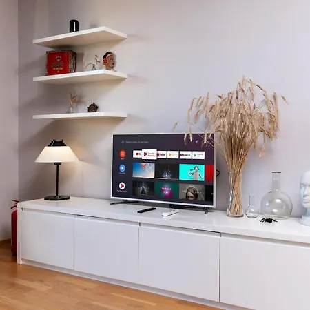 2br, Parking Included, Wi-fi, Next To Old Town