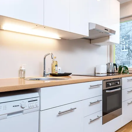 2br, Parking Included, Wi-fi, Next To Old Town Apartman