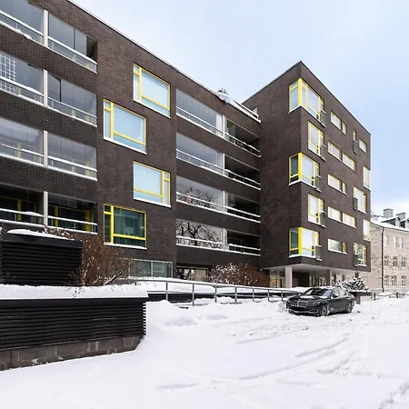 Apartman 2br, Parking Included, Wi-fi, Next To Old Town