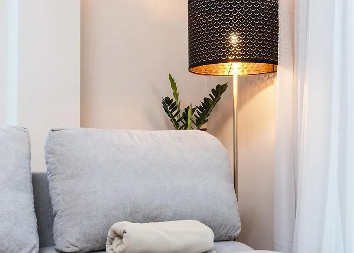 2br, Parking Included, Wi-fi, Next To Old Town